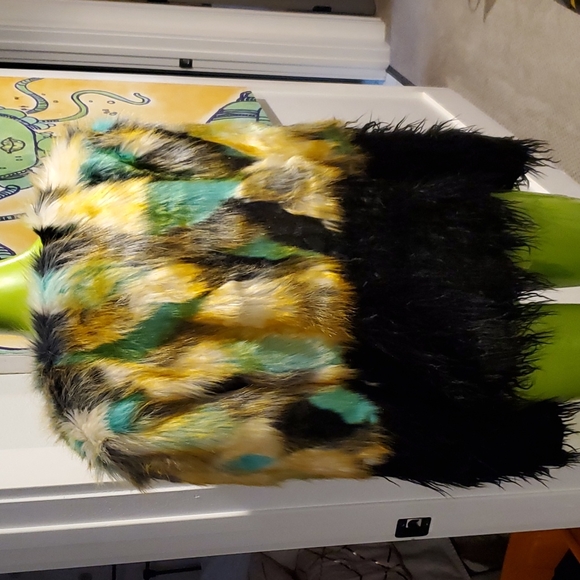 NEW Vintage style, faux fur, groovy jacket tags attached - Picture 6 of 14